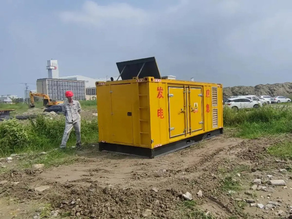 新兴200KW柴油发电机机组每小时的油耗量受哪些因素影响?